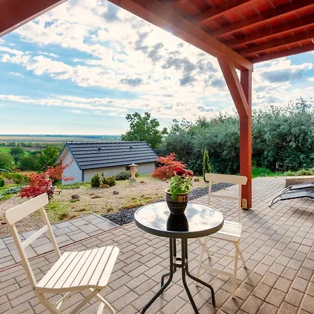 Guest house Borarium Vendeghazak - Zen-go Haz Pazmand